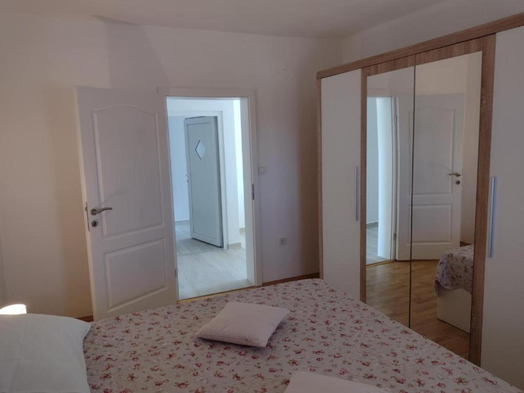 Gordana Apartmani Ljubač Eksteriør billede